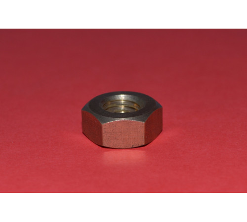 DIN 934 з латуні М18