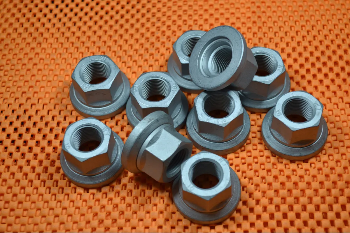 Гайка М20 DIN 6923, ГОСТ Р 50592-93