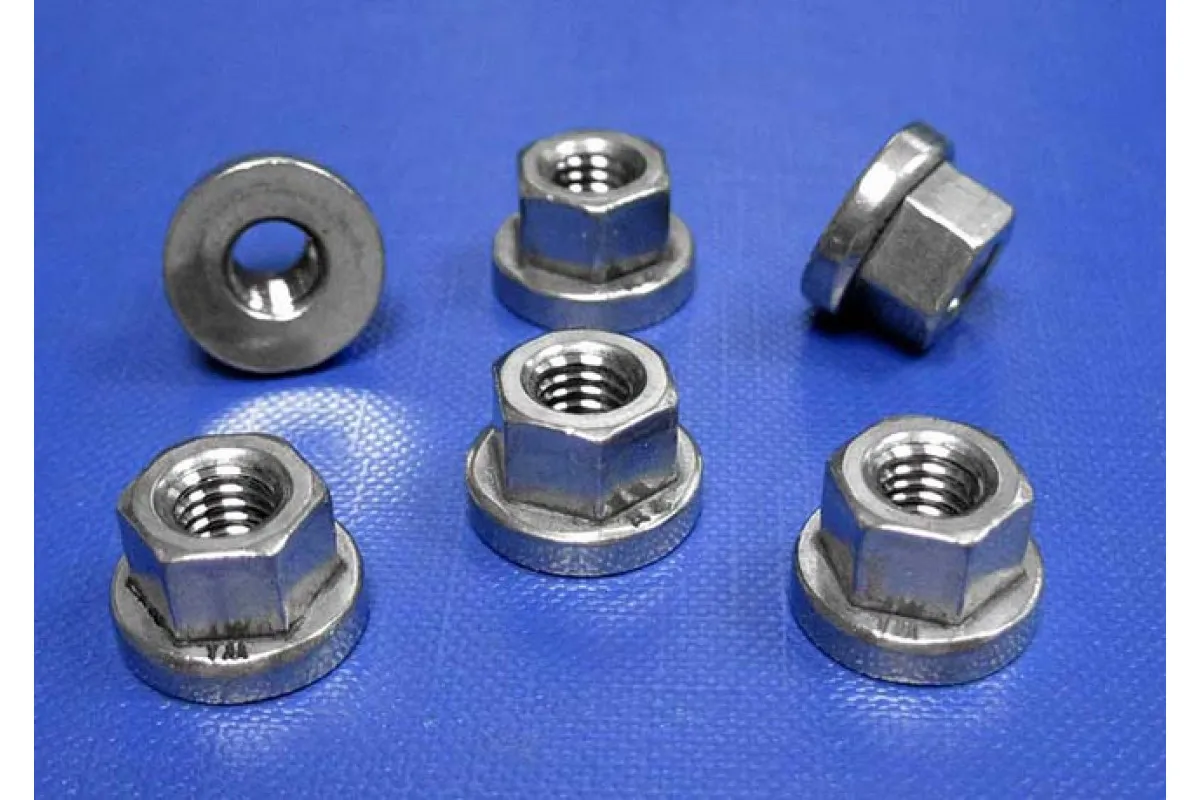 Гайка з буртиком М6 DIN 6331 клас міцності 10.0