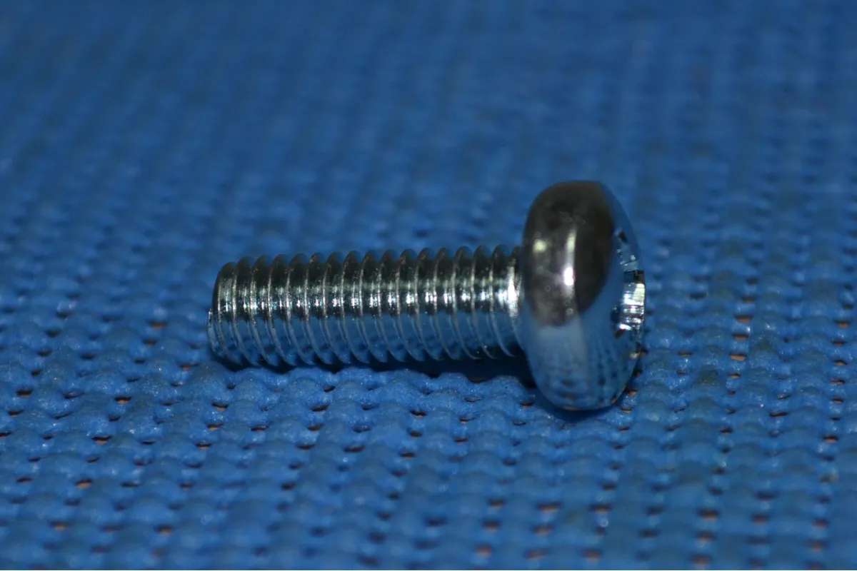 Гвинт DIN 7985 ГОСТ 17473-80 М4 із напівкруглою голівкою