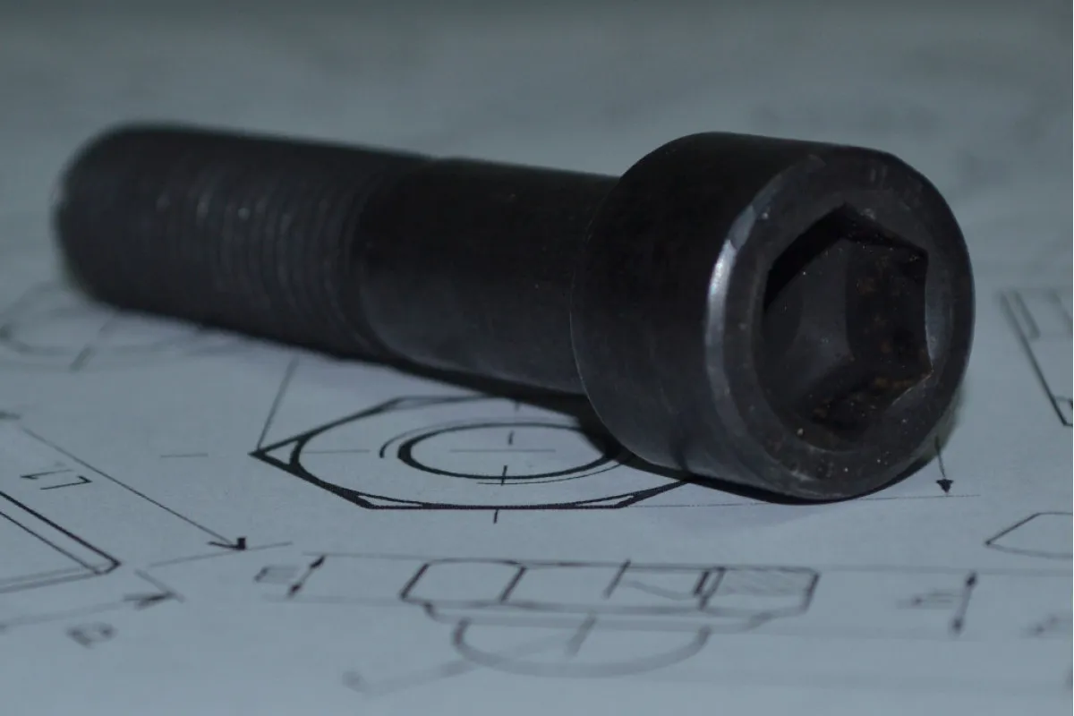 Гвинт М10 DIN 912 клас міцності 8.8