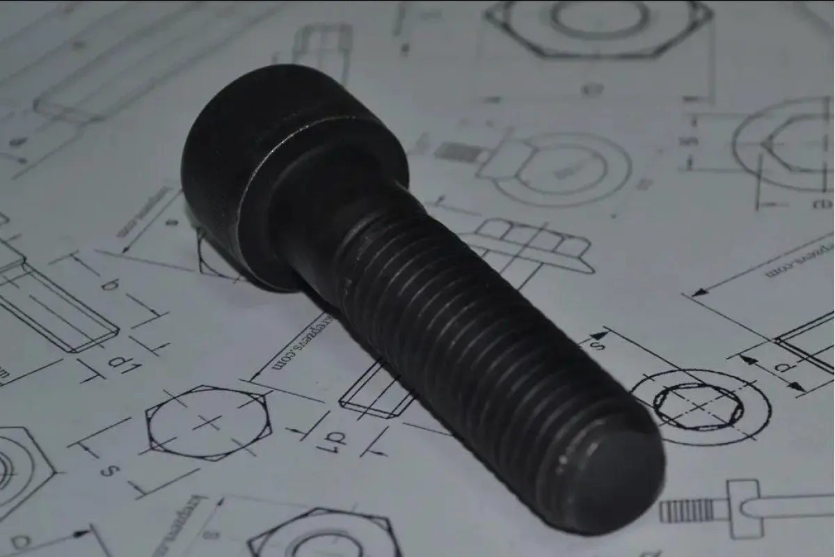 Винт с внутренним шестигранником DIN 912, ГОСТ 11738-84 М48 класс прочности 12.9