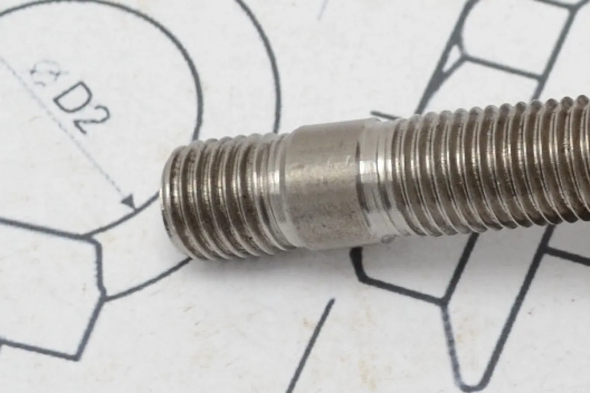 Шпилька різьбова з кінцем, що загвинчується 1.25d М16 ГОСТ 22034-76, DIN 939