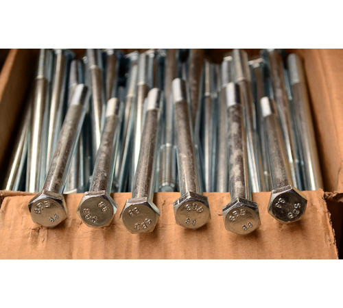 Болт М10 DIN 931 клас міцності 8.8 Болт М10 DIN 931 клас міцності 8.8