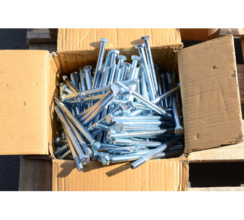 Болт М42 ГОСТ 7798-70 класс прочности 8.8