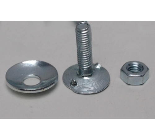 Болт М6 DIN 603 клас міцності 8.8