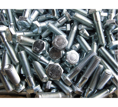 Болт М6 DIN 931 клас міцності 8.8