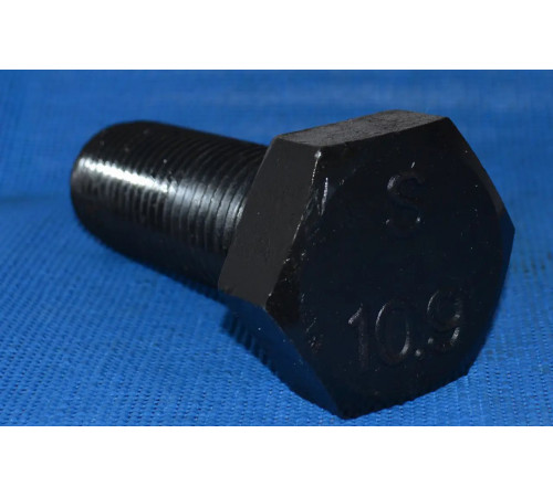 Болт М64 DIN 933 клас міцності 10.9