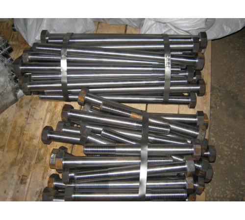 Болт призонный М27 DIN 610 класс прочности 8.8