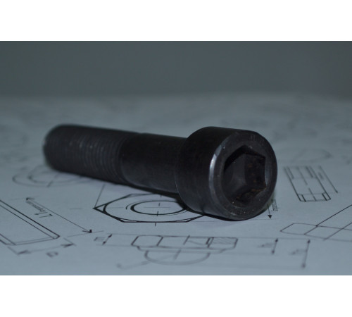 Болт з циліндричною голівкою та внутрішнім шестигранником DIN 912 М5 клас міцності 12.9 Болт з циліндричною голівкою та внутрішнім шестигранником DIN 912 М5 клас міцності 12.9