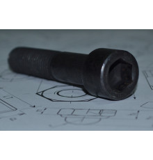 Винт М10 DIN 912 класс прочности 8.8