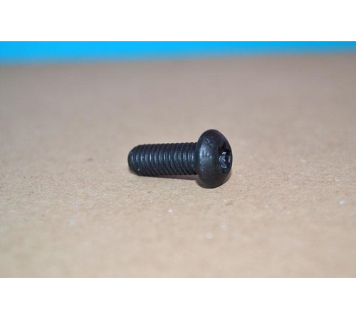 Винт М10 ISO 7380 TORX прочностью 10.9