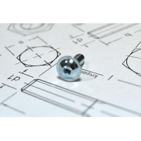 Гвинти ISO 7380 з фланцем та шестигранним шліцем, клас міцності 10.9