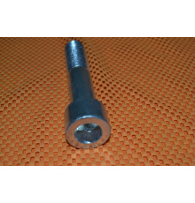 Винт М18 DIN 912 класс прочности 8.8