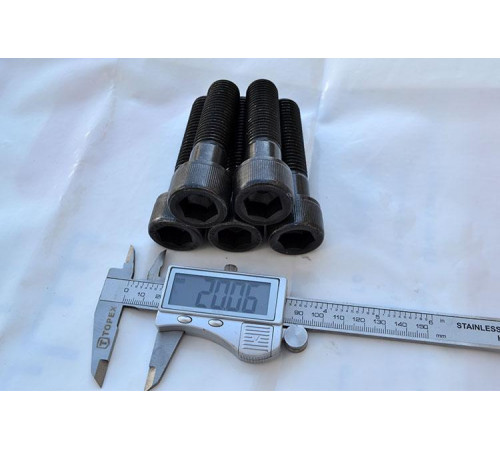 Гвинт М24 DIN 912 міцністю 12.9 Гвинт М24 DIN 912 міцністю 12.9