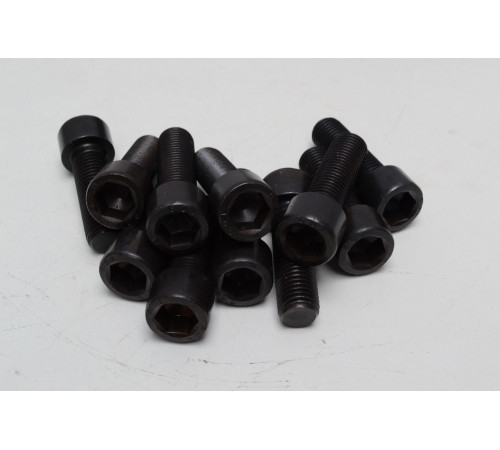 Гвинт М3 DIN 912 міцністю 10.9