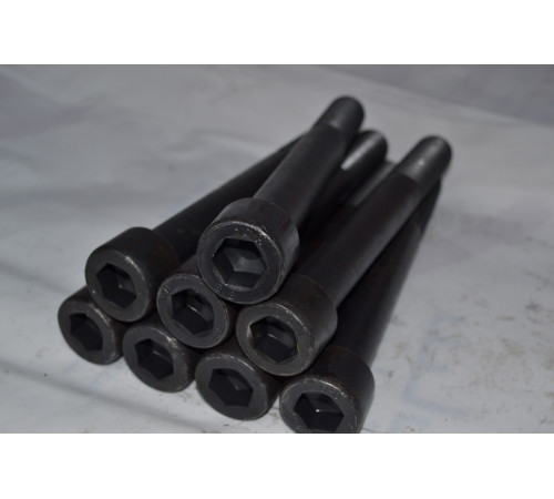 Гвинт М4 DIN 912 клас міцності 8.8 Гвинт М4 DIN 912 клас міцності 8.8