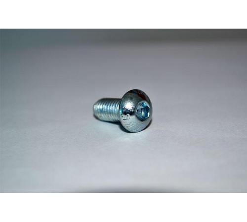 Гвинт М8 DIN 7380 міцністю 10.9