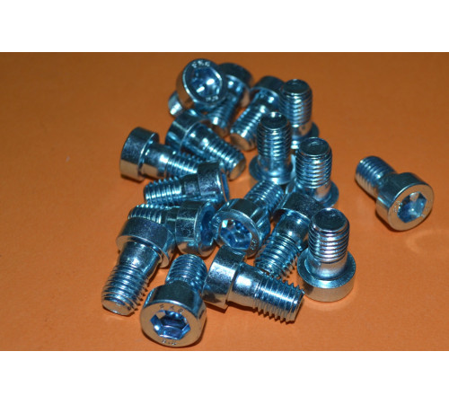 Гвинти DIN 6912 М10 з низькою циліндричною голівкою під шестигранний ключ