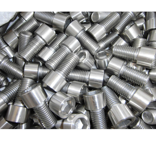 Гвинти М24 нержавіючі DIN 912, ГОСТ 11738-84, ISO 4762