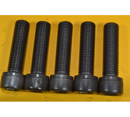 Гвинти із внутрішнім шестигранником DIN 912, ГОСТ 11738-84 М30 клас міцності 12.9 Гвинти із внутрішнім шестигранником DIN 912, ГОСТ 11738-84 М30 клас міцності 12.9