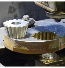 Вирізання складних контурів з листових матеріалів