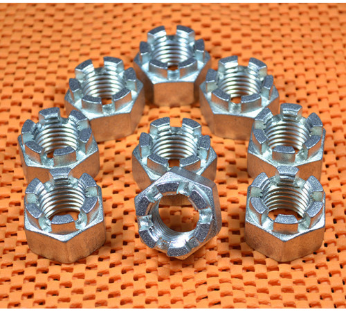 Гайка М27 ГОСТ 5918-73 класу міцності 8.0