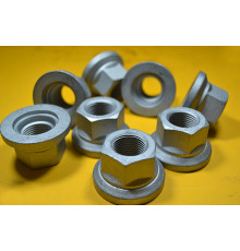 Гайка М4 DIN 6923 класса прочности 8.0