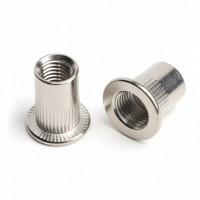 Гайка клепальна