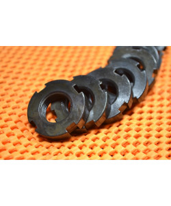 Гайки DIN 1804 шліцеві