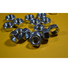 Гайки М4 DIN 934 класс прочности 8.0