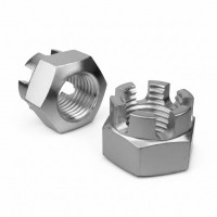 Гайки корончасті