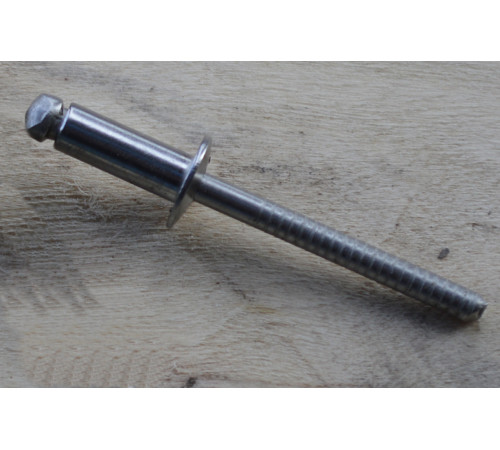 Заклепка Ф3.2 DIN 7337 зі звичайним буртиком