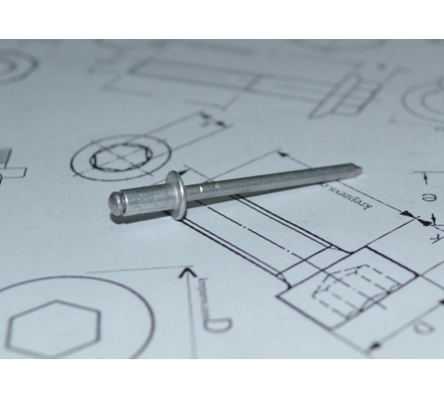 Заклепка Ф4.8 DIN 7337 зі звичайним буртиком