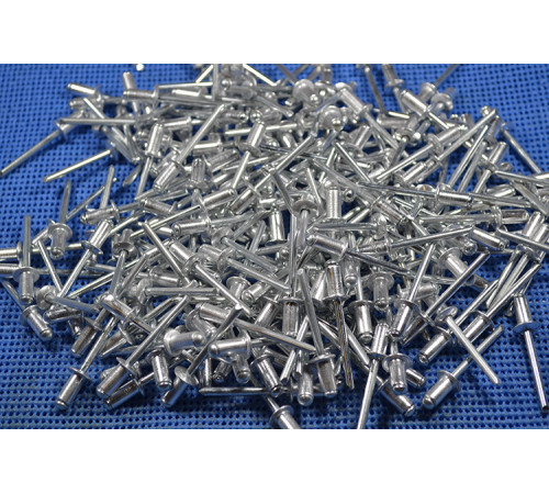 Заклепка Ф5.0 DIN 7337 зі звичайним буртиком