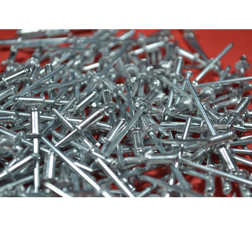 Заклепка Ф5.0 DIN 7337 зі звичайним буртиком