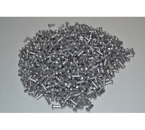 Заклепки 4 DIN 660 А2 Заклепки 4 DIN 660 А2