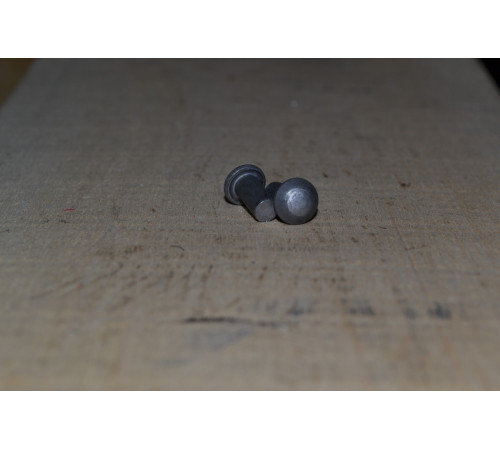 Заклепки під молоток DIN 660 AL Ф2.5 із напівкруглою голівкою Заклепки під молоток DIN 660 AL Ф2.5 із напівкруглою голівкою