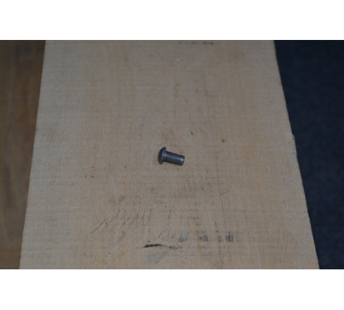 Заклепки під молоток DIN 660 AL Ф3 із напівкруглою голівкою Заклепки під молоток DIN 660 AL Ф3 із напівкруглою голівкою