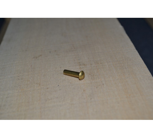 Заклепки под молоток Ф5 DIN 660 (латунь)