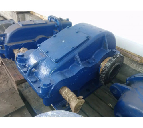 Крановий редуктор Ц2-400-10