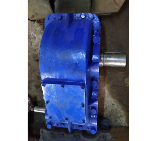 Крановый редуктор Ц2-500-10 Крановый редуктор Ц2-500-10