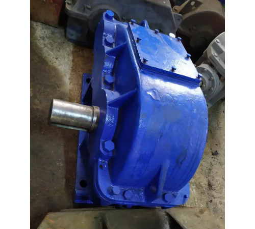 Крановый редуктор Ц2-500-10 Крановый редуктор Ц2-500-10