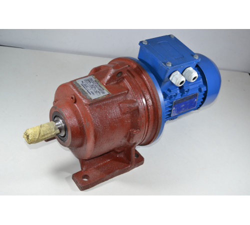 Мотор-редуктор 3МП-31,5 (1 ступень, 112 об/мин, АИР90L6)