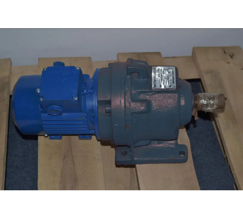 Мотор-редуктор 3МП-50 (2 ступені, 56 об/хв, АІР100L4)