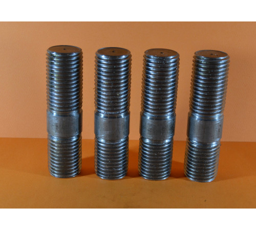 Нестандартні шпильки з кінцем, що загвинчується. Нестандартні шпильки з кінцем, що загвинчується.