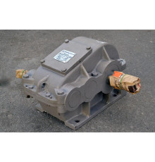 Редуктор Ц2-250-25