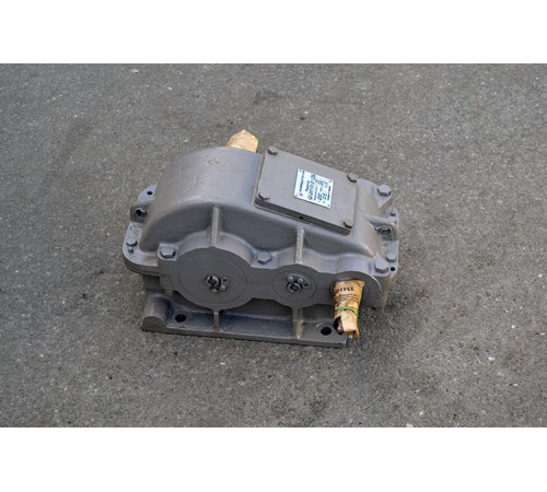 Редуктор Ц2-500-8