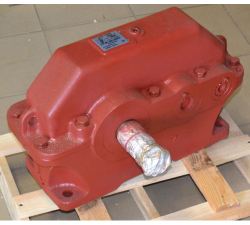 Редуктор циліндричний 1Ц2У-250-40