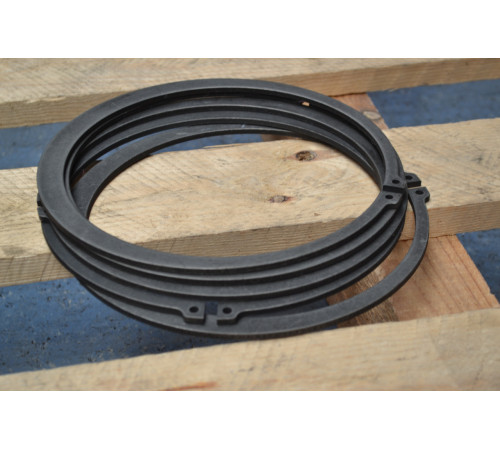 Стопорне кільце Ф32 ГОСТ 13942-86, DIN 471 Стопорне кільце Ф32 ГОСТ 13942-86, DIN 471